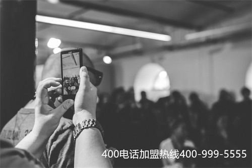 (企業(yè)用400電話好還是座機(jī)好)(400電話突出特點(diǎn)更符合企業(yè)需求)